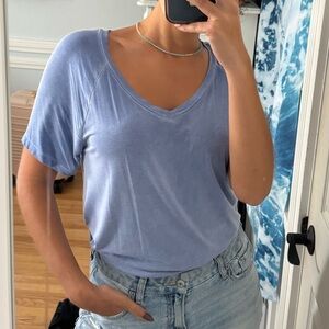 Soft and sexy American Eagle T